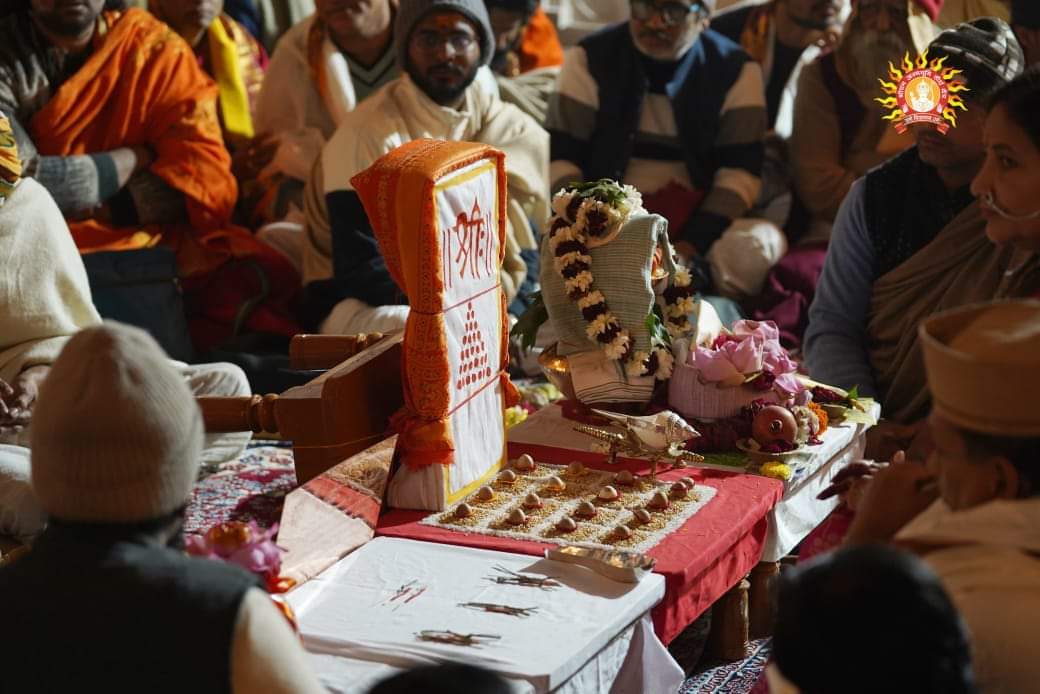 राम मंदिर में राम मूर्ति का प्रवेश हुआ