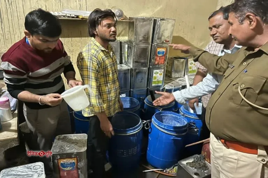 राजस्थान में मिलावटी खाने पे चोट। खाद्य विभाग कर रहा कार्यवाही पे कार्यवाही। 12000 लीटर नकली तेल घी जब्त।